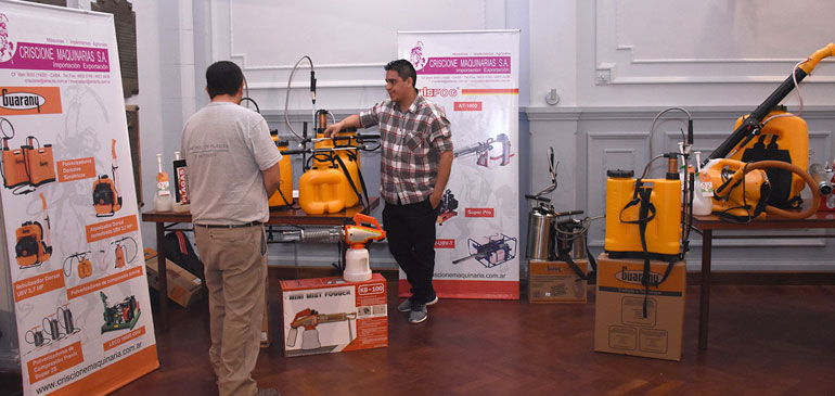 Exposición de equipos y maquinarias